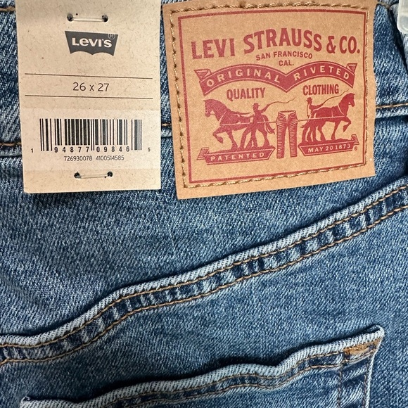 Levi’s Ribcage Straight Ankle Jeans
Size 26 - Picture 8 of 10